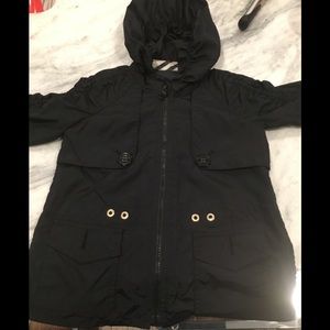 Burberry raincoat size 4T